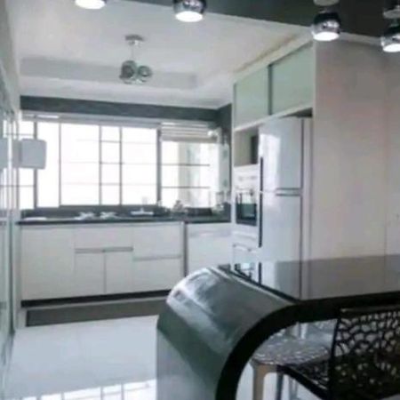 Apart Luxo No Centro Com Hidromassagem Apartment กูรีตีบา ภายนอก รูปภาพ