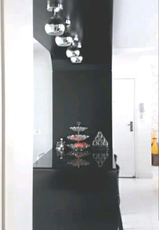 Apart Luxo No Centro Com Hidromassagem Apartment กูรีตีบา ภายนอก รูปภาพ