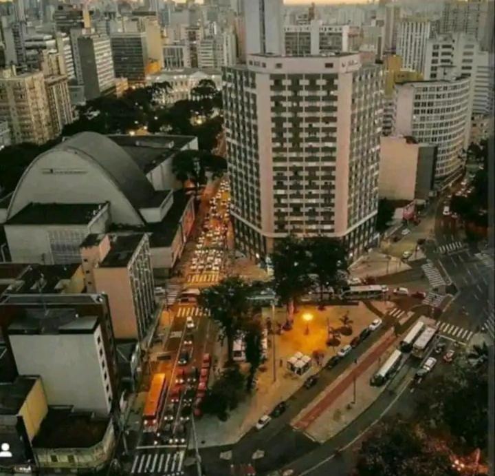 Apart Luxo No Centro Com Hidromassagem Apartment กูรีตีบา ภายนอก รูปภาพ